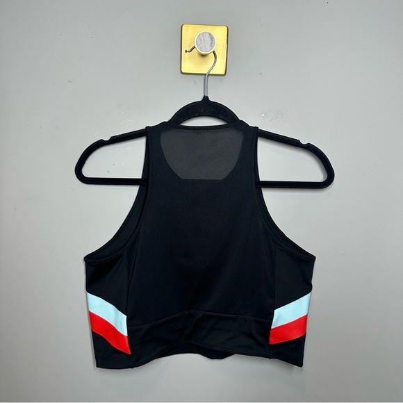 Nike Colorblock Side Striped Cropped Tank Top in Black - Picture 3 of 3